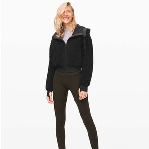 lululemon Short Sweet And Sherpa Jacket Black. Size 4, fits like a small
